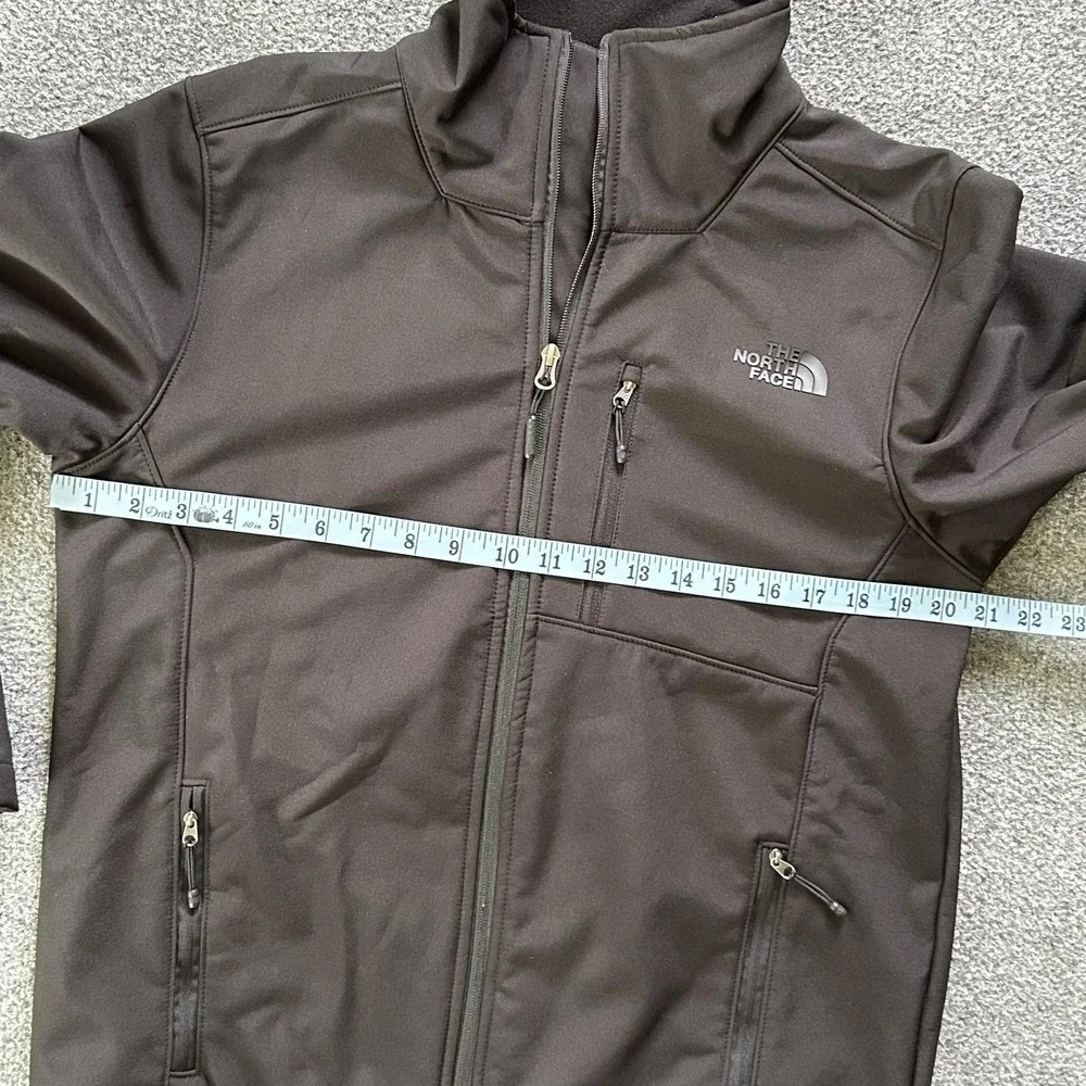 The North Face Softshell Jacket Mens Medium Black Full Zip Windbreaker Outdoor